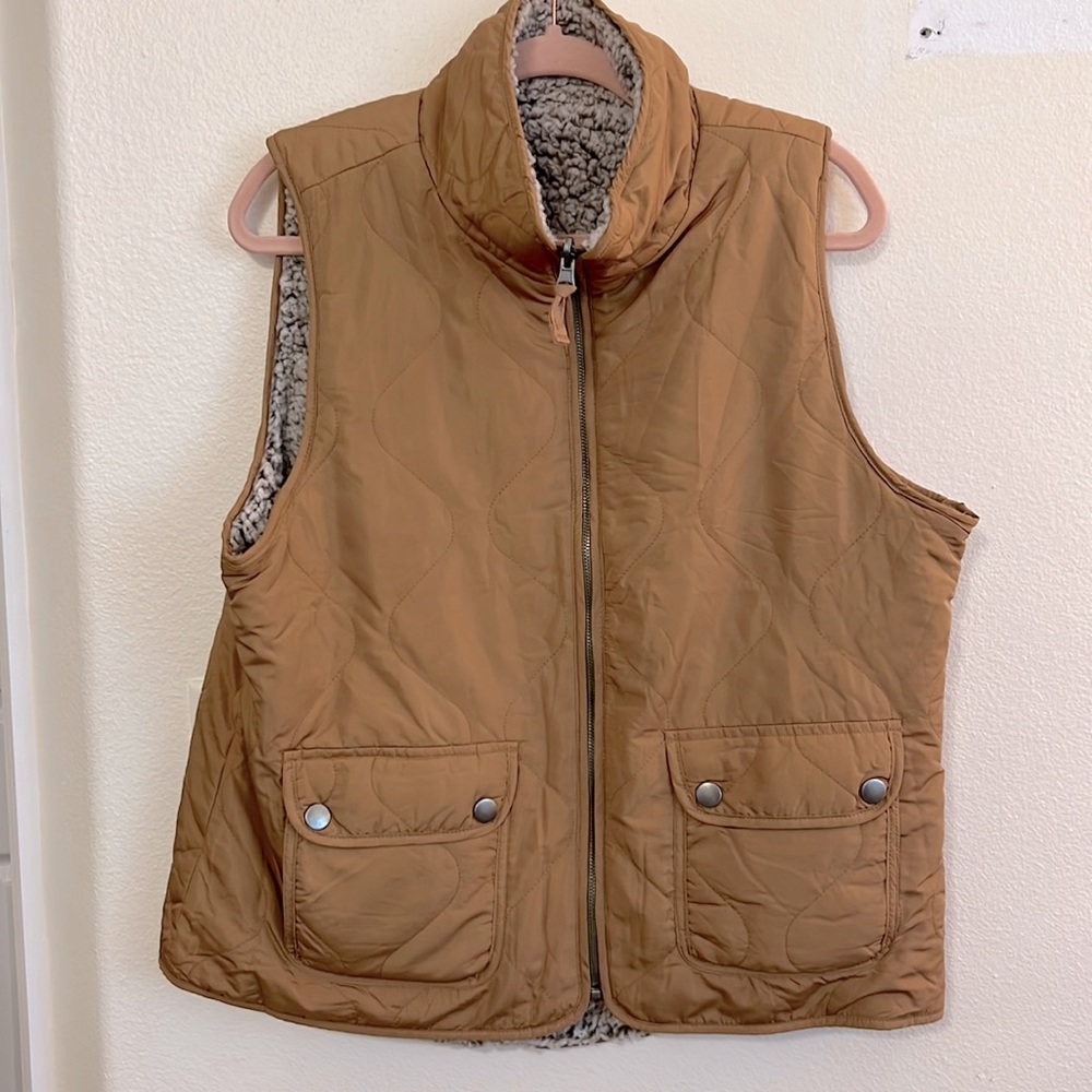 Reversible boutique vest